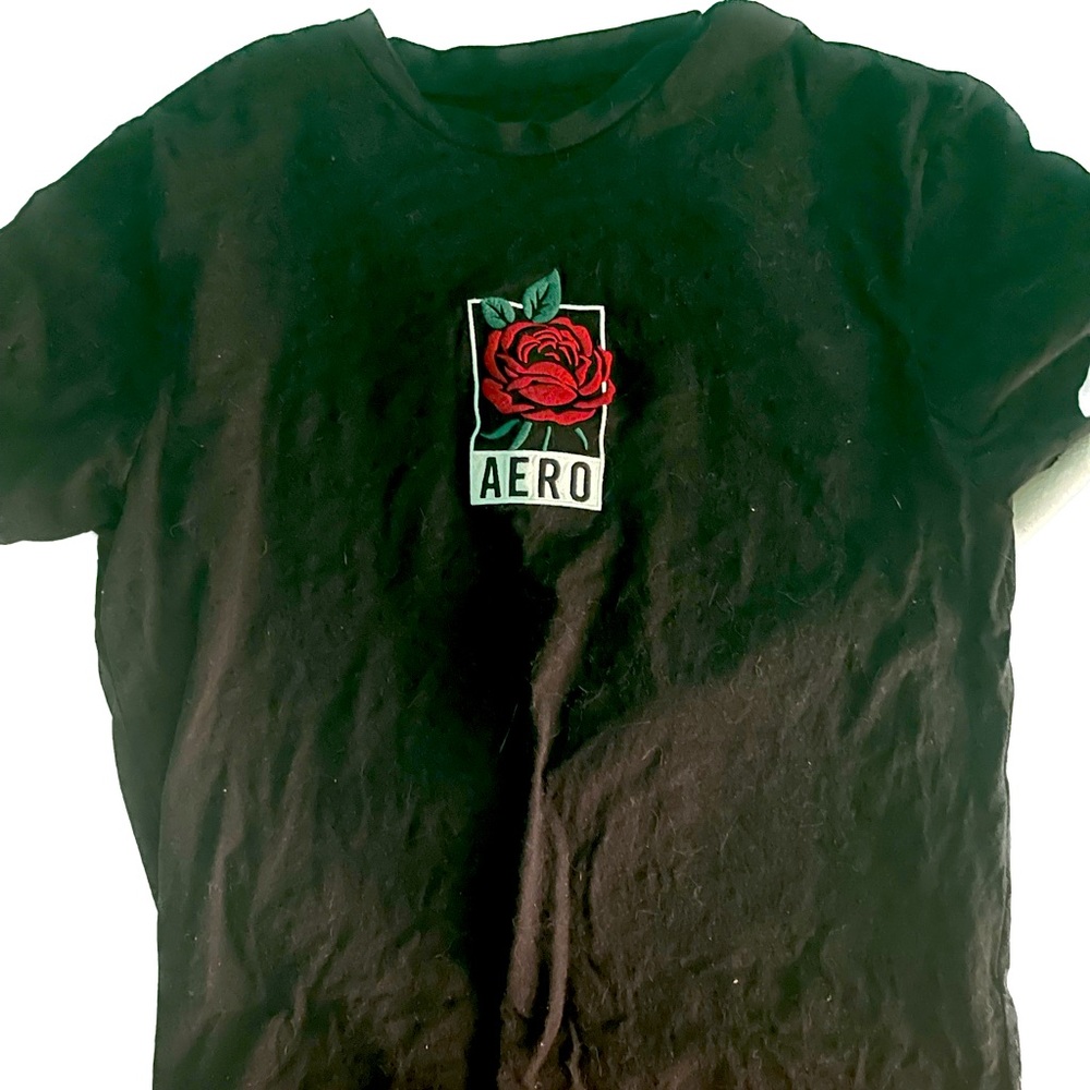 Aeropostale Rose t shirt